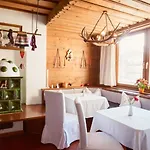 Enzian Hotel