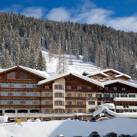 Enzian By Alpeffect Hotel 4*