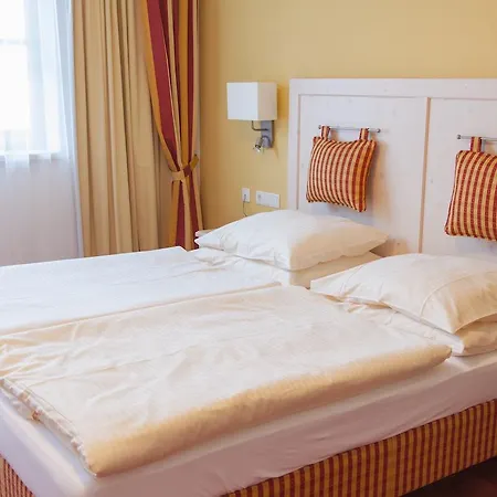 Hotel Enzian 4*