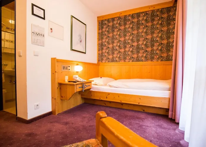 Enzian By Alpeffect فندق زوشنسي